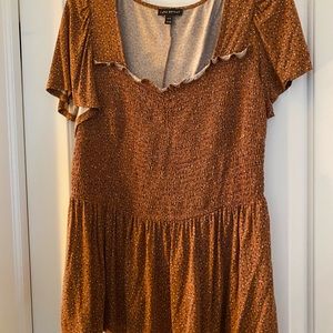 Lane Bryant Smocked Short Sleeve Top, Size 14/16. Brown ditsy flower print